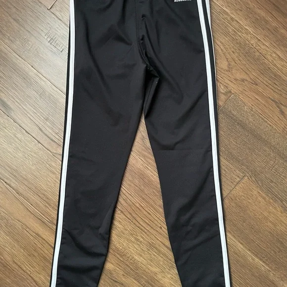 Adidas Youth 3-Stripe Aeroready Training Leggings  - Size M (11-12Y) - Picture 3 of 8
